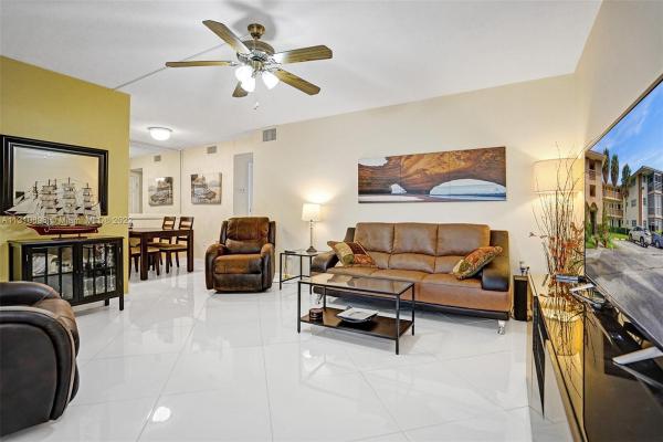 Mar-Len Gardens, 17050 NE 14 Ave #204, North Miami Beach, Florida 33162, image 1
