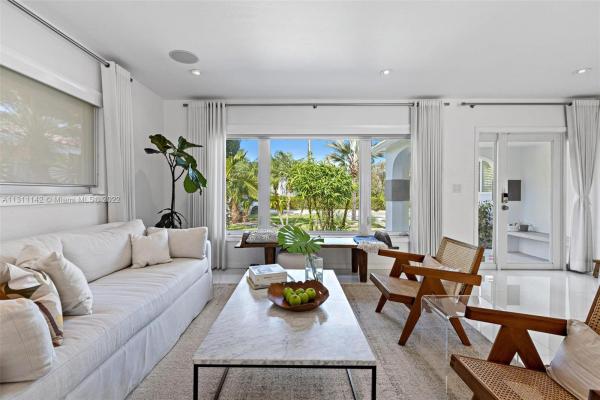 Hollywood Lakes, 1314 Fillmore St, Hollywood, Florida 33019, image 2