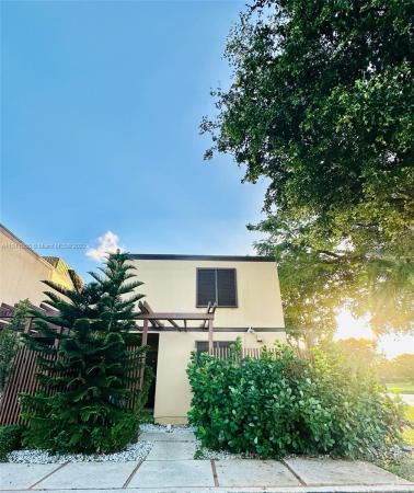 Villas Central, 10880 S Golfview Dr 0, Pembroke Pines, Florida 33026, image 1