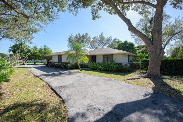 Melody Manor, 16800 SW 276th St, Redland, Florida 33031, image 1