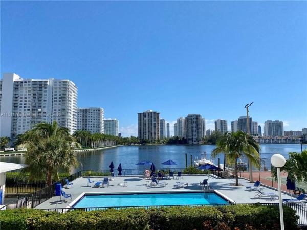Commodore Plaza Century, 2780 NE 183rd St #907, Aventura, Florida 33160, image 2