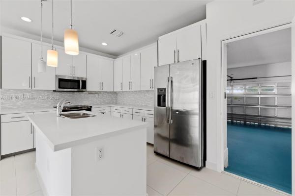 Weitzer Aventura Place, 2641 NE 212th Ter #205, Ojus, Florida 33180, image 2