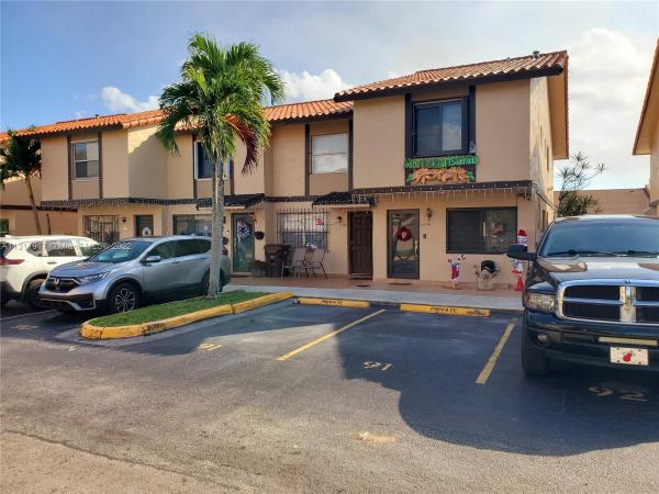 Oasis En Mango Hill, 1170 W 41st St #90, Hialeah, Florida 33012, image 1