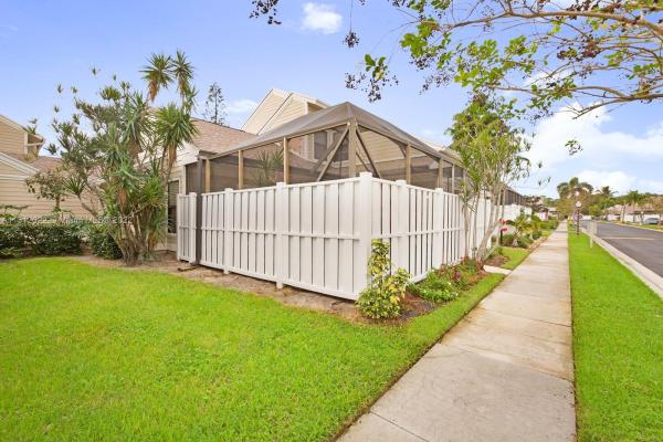 Summer Winds Of Jupiter, 603 Summerwinds Ln #603, Jupiter, Florida 33458, image 1