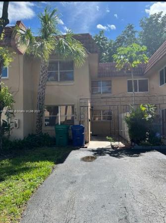 Ludlum Lakes Townhouses 2, 7034 NW 169th St #7034, Hialeah, Florida 33015, image 2