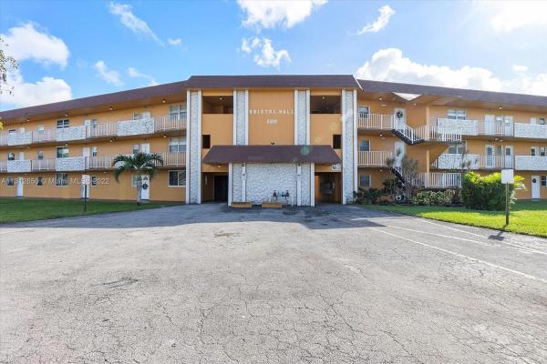 Bristol Hall, 5320 NW 11th St #208, Plantation, Florida 33313, image 1
