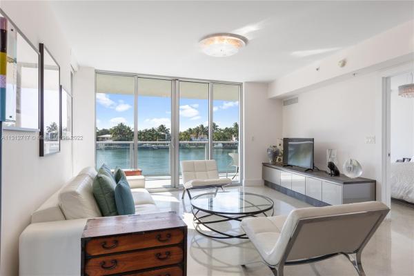 Peloro, 6620 Indian Creek Dr #208, Miami Beach, Florida 33141, image 1