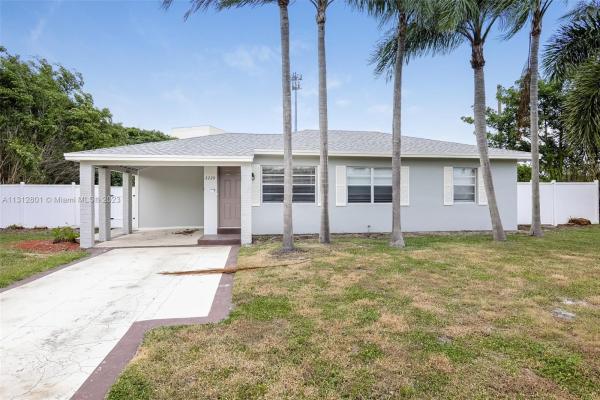 Seacrest Park, 2220 E Pineridge Ct, Delray Beach, Florida 33444, image 1