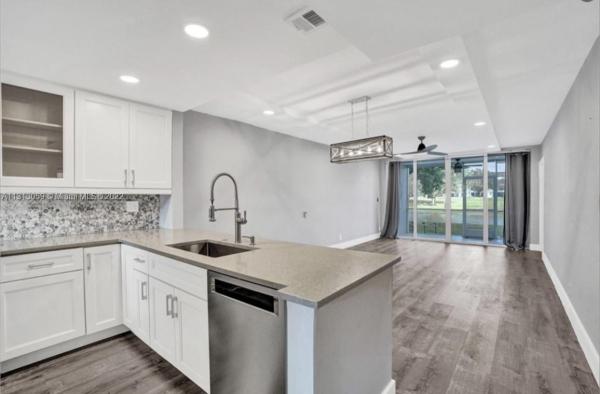 Lagoon Place, 9230 Lagoon Pl #114, Davie, Florida 33324, image 1