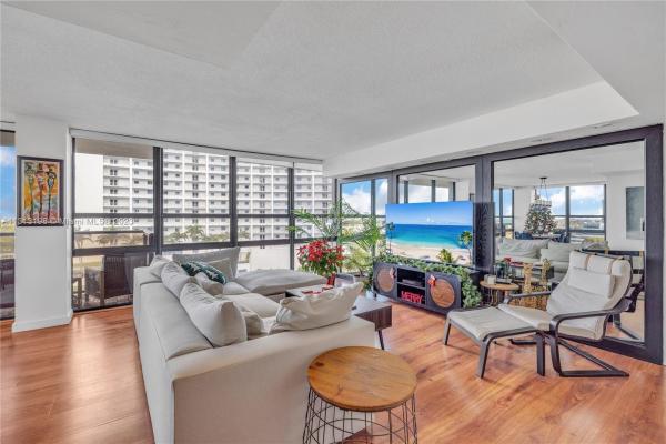Charter Club, 600 NE 36th St #1123, Miami, Florida 33137, image 2