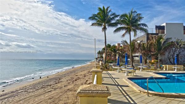 La Bonne Vie, 3475 S Ocean Blvd #113, Palm Beach, Florida 33480, image 1