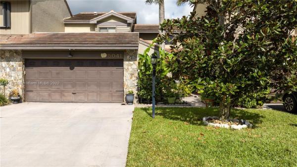 Cinnamon, 5041 Thyme Dr #5041, Palm Beach Gardens, Florida 33418, image 1