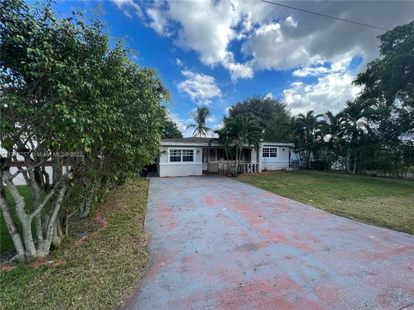 Miramar Tropical, 2619 Bahama Dr, Miramar, Florida 33023, image 2