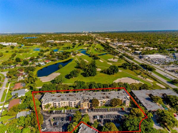 Palmetto Fairway, 15888 SW 95th Ave #218, Palmetto Estates, Florida 33157, image 1