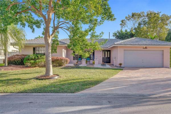 Glen Isle, 11276 NW 7th St, Coral Springs, Florida 33071, image 1