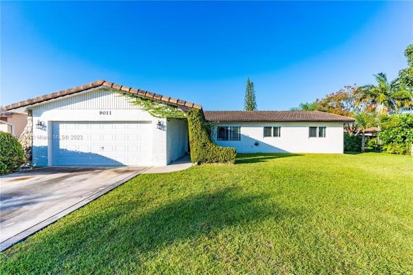 Old Cutler Cove, 9011 SW 201st St, Cutler Bay, Florida 33189, image 1
