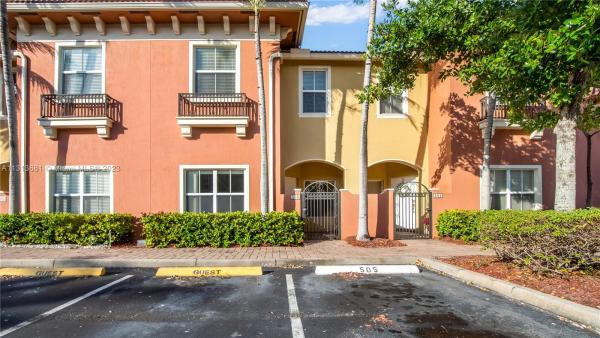 Tuscan Villas, 2851 W Prospect Rd #505, Tamarac, Florida 33309, image 1