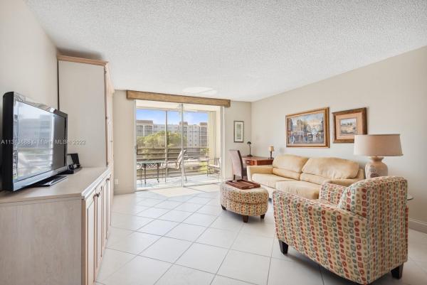 Danians South, 505 E Dania Beach Blvd #4-3H, Dania Beach, Florida 33004, image 1