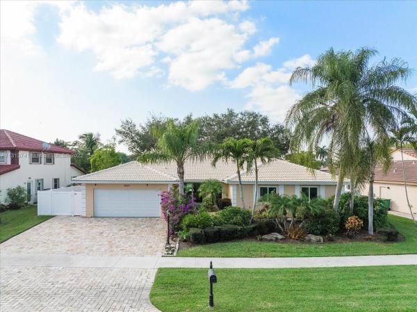 Falcon's Lea, 6521 Falconsgate Ave, Davie, Florida 33331, image 1