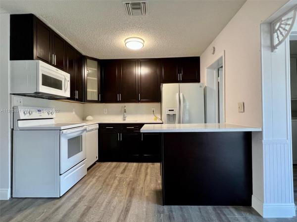 Imperial Villas, 2736 Ponce De Leon Blvd #2736, Delray Beach, Florida 33445, image 1