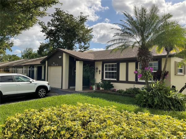 The Meadows Of Miramar, 9380 S Meadows Cir, Miramar, Florida 33025, image 2
