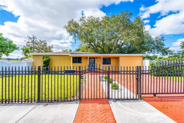 Pine Tree Park, 3000 NW 164th Ter, Miami Gardens, Florida 33054, image 2