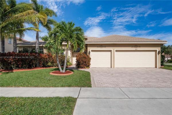Stonehaven Estates, 9839 Royal Cardigan Way, West Palm Beach, Florida 33411, image 1