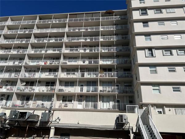 Lincoln Towers, 1300 Lincoln Rd #C403, Miami Beach, Florida 33139, image 2