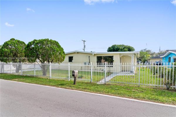 Liberty Gardens, 3360 NW 215th St, Miami Gardens, Florida 33056, image 1
