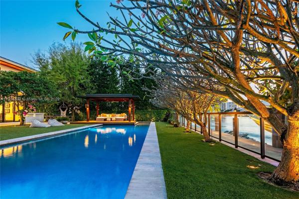 Golden Beach, 610 N Island Is, Golden Beach, Florida 33160, image 1
