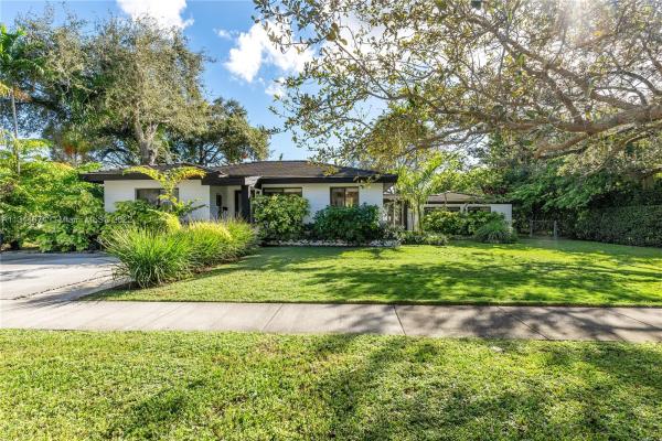 Biltmore Heights, 5770 SW 49th St, South Miami, Florida 33155, image 1