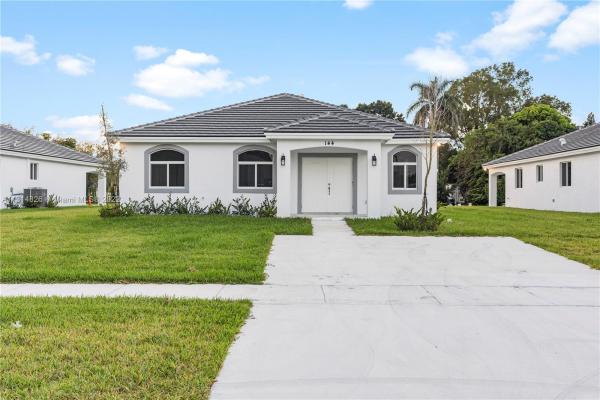 Downer Palms, 144 NW 16 St #, Homestead, Florida 33030, image 1