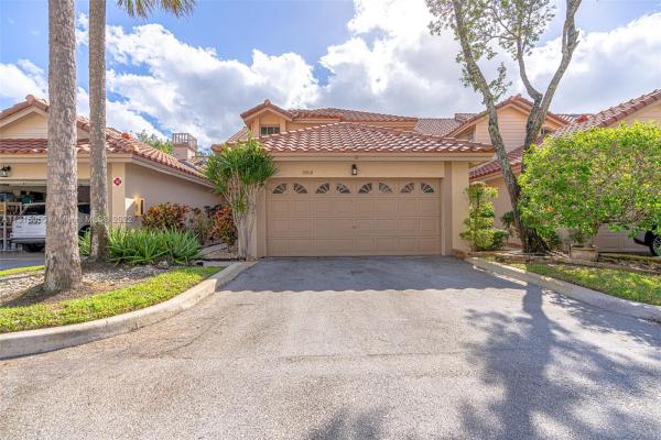 Cypress Glen Townhomes, 10814 Cypress Glen Dr #10814, Coral Springs, Florida 33071, image 1