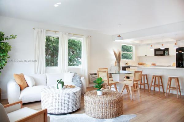 Indies, 195 Sunrise Dr #10, Key Biscayne, Florida 33149, image 1