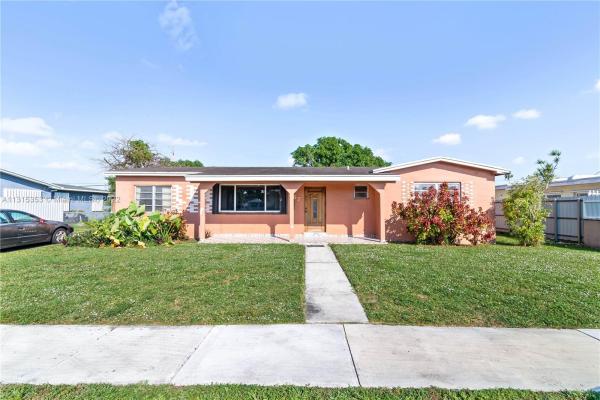 Hialeah Estates, 467 W 40th Pl, Hialeah, Florida 33012, image 1