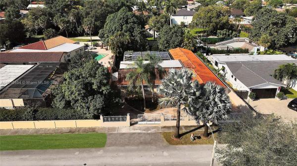 Maracas, 3124 SW 98th Ct, University Park, Florida 33165, image 1