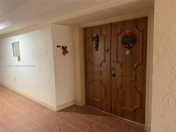 Peninsula At International Gardens, 1300 SW 122nd Ave #301-2, Tamiami, Florida 33184, image 1