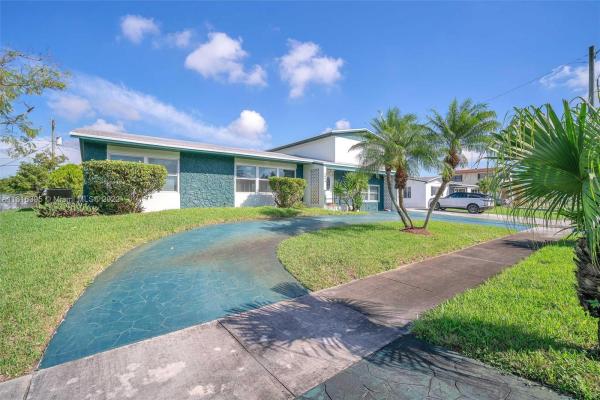 Norwood Heights, 1471 NW 196 St #, Miami Gardens, Florida 33169, image 1