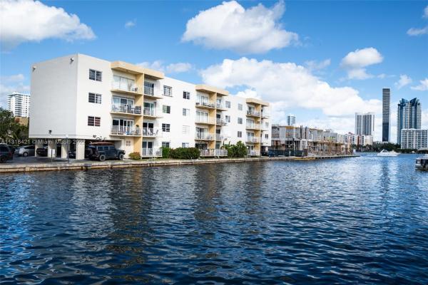 La Mar Breeze, 3944 NE 167th St #301, North Miami Beach, Florida 33160, image 1