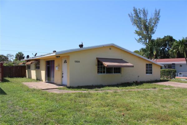 Fleetwood Manor, 1320 N 65th Way, Hollywood, Florida 33024, image 1