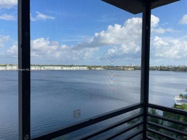 Royal Bahamian West, 1075 NE Miami Gardens Dr #708, Ojus, Florida 33179, image 1