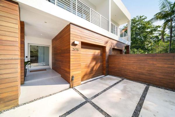 2977 Bridgeport Ave, 2975 Bridgeport Ave #2975, Miami, Florida 33133, image 1