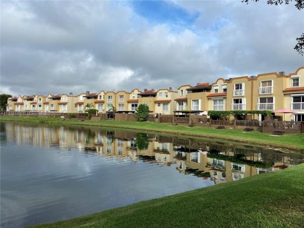 The Riviera At Coral Lakes, 8620 NW 3rd Ln #508, Fountainebleau, Florida 33126, image 1