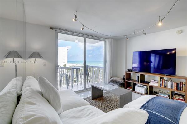 The Presidential, 401 Ocean Dr #721, Miami Beach, Florida 33139, image 1