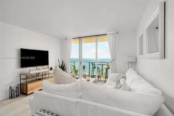 The Mark On Brickell, 1155 Brickell Bay Dr #2607, Miami, Florida 33131, image 2