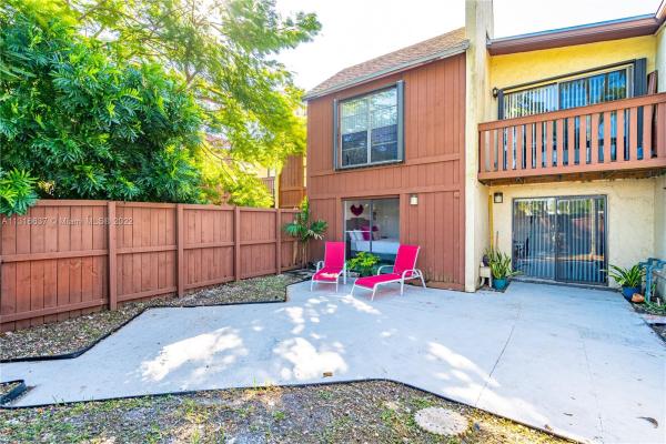 Snapper Village, 6221 SW 116th Pl #D, Kendall, Florida 33173, image 2