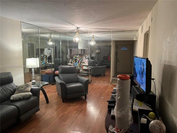 Omega, 7480 NW 17th St #303, Plantation, Florida 33313, image 2