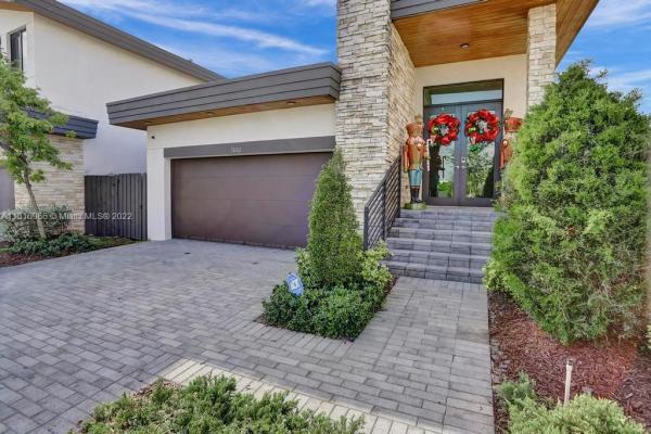 Pinnacle At Park Central, 7652 NW 102nd Pl, Doral, Florida 33178, image 1