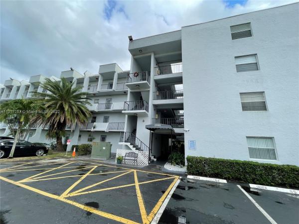 Quail Run Of Sunrise, 2998 E Sunrise Lakes Dr #320, Sunrise, Florida 33322, image 1
