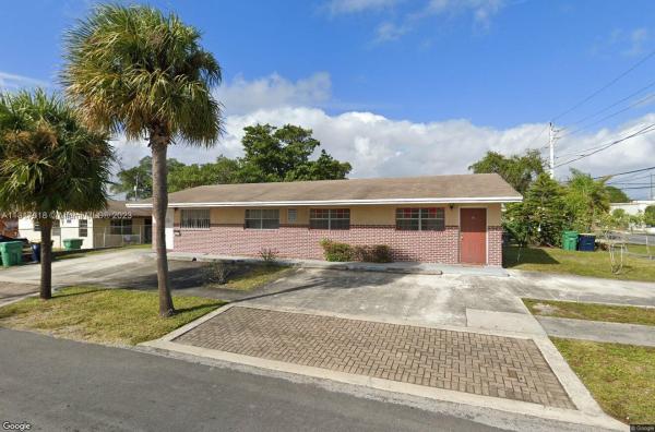 College, 990 Phippen Waiters Rd, Dania Beach, Florida 33004, image 1
